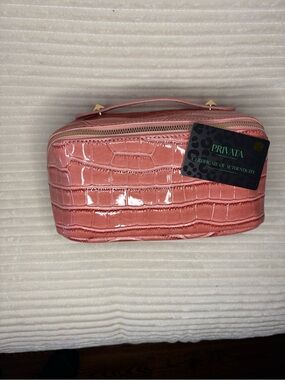 Pink Croc-Embossed Cosmetic Case